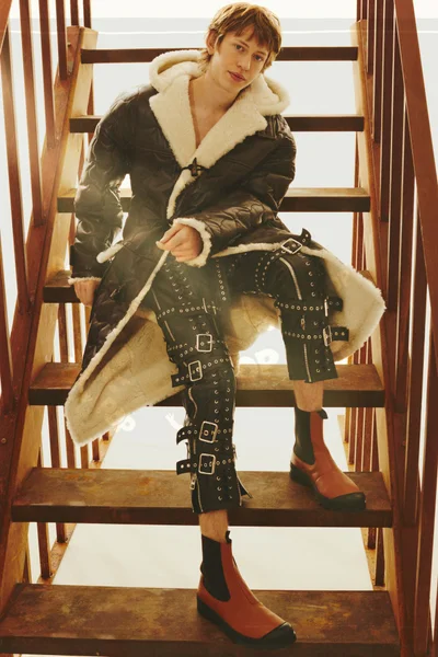 Look 15